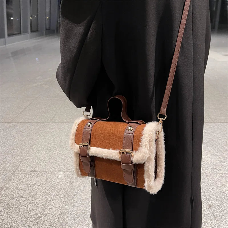 Winter Crossbody Bags for Women Shoulder Bag New Lamb Plush Velvet Bag Lady Small Square Handbag French Korea Style ショルダーウォレット